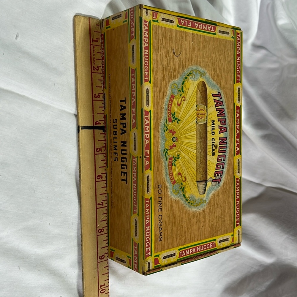Vintage Tampa Nugget Cigar Box